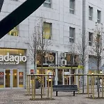 Adagio La Defense Esplanade Aparthotel