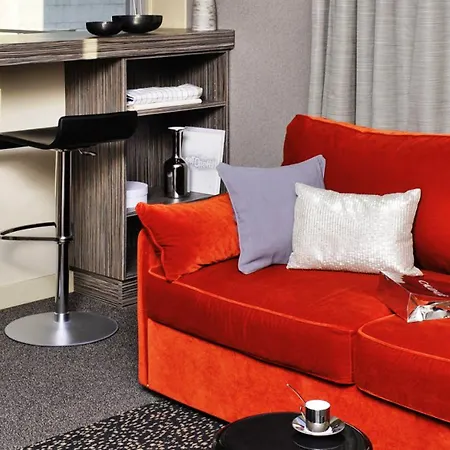 Aparthotel Adagio La Defense Esplanade Puteaux