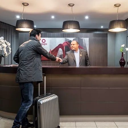 Ξενοδοχείο με διαμερίσματα Adagio La Defense Esplanade Puteaux