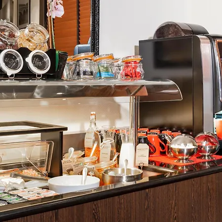 Adagio La Defense Esplanade Ξενοδοχείο με διαμερίσματα 4*