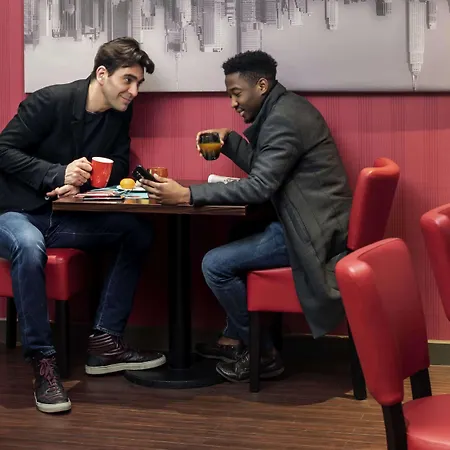 Adagio La Defense Esplanade 4* Puteaux