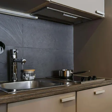 Ξενοδοχείο με διαμερίσματα Adagio La Defense Esplanade 4*