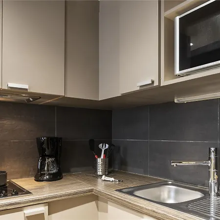 Adagio La Defense Esplanade Ξενοδοχείο με διαμερίσματα 4*