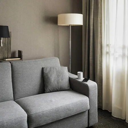 Lejlighedshotel Adagio La Defense Esplanade 4*