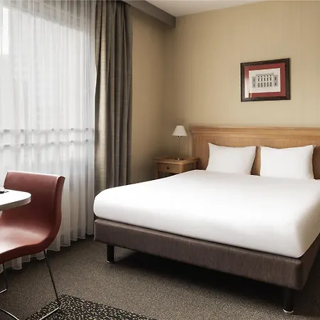 Adagio La Defense Esplanade 4* Puteaux