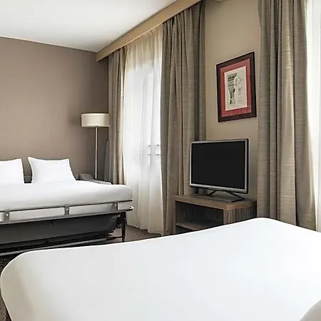 Adagio La Defense Esplanade Hotel apartamentowy Puteaux