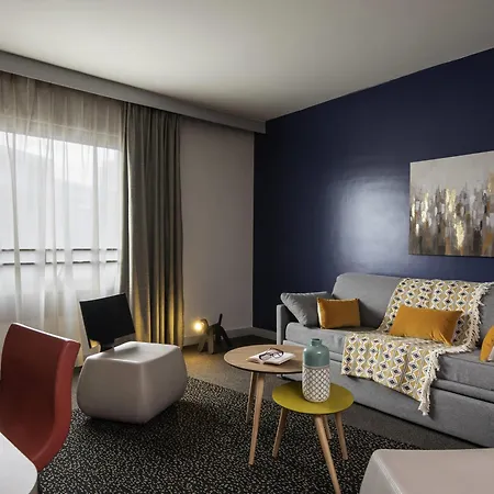 Adagio La Défense Esplanade Aparthotel