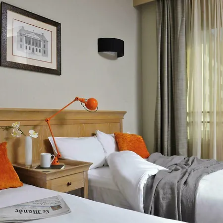 Adagio La Defense Esplanade 4*