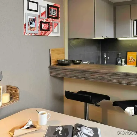 Adagio La Défense Esplanade Aparthotel Puteaux