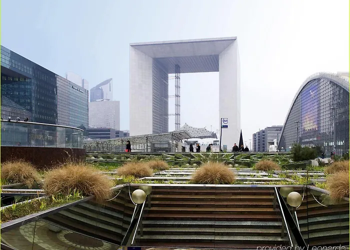 Adagio La Défense Esplanade 4*